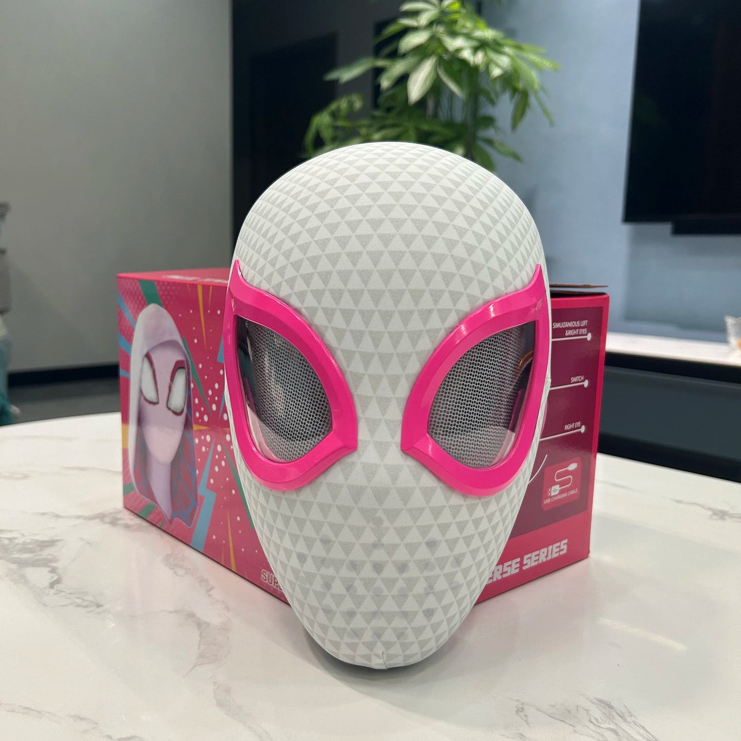 Gwen Stacy Mask Ring Remote