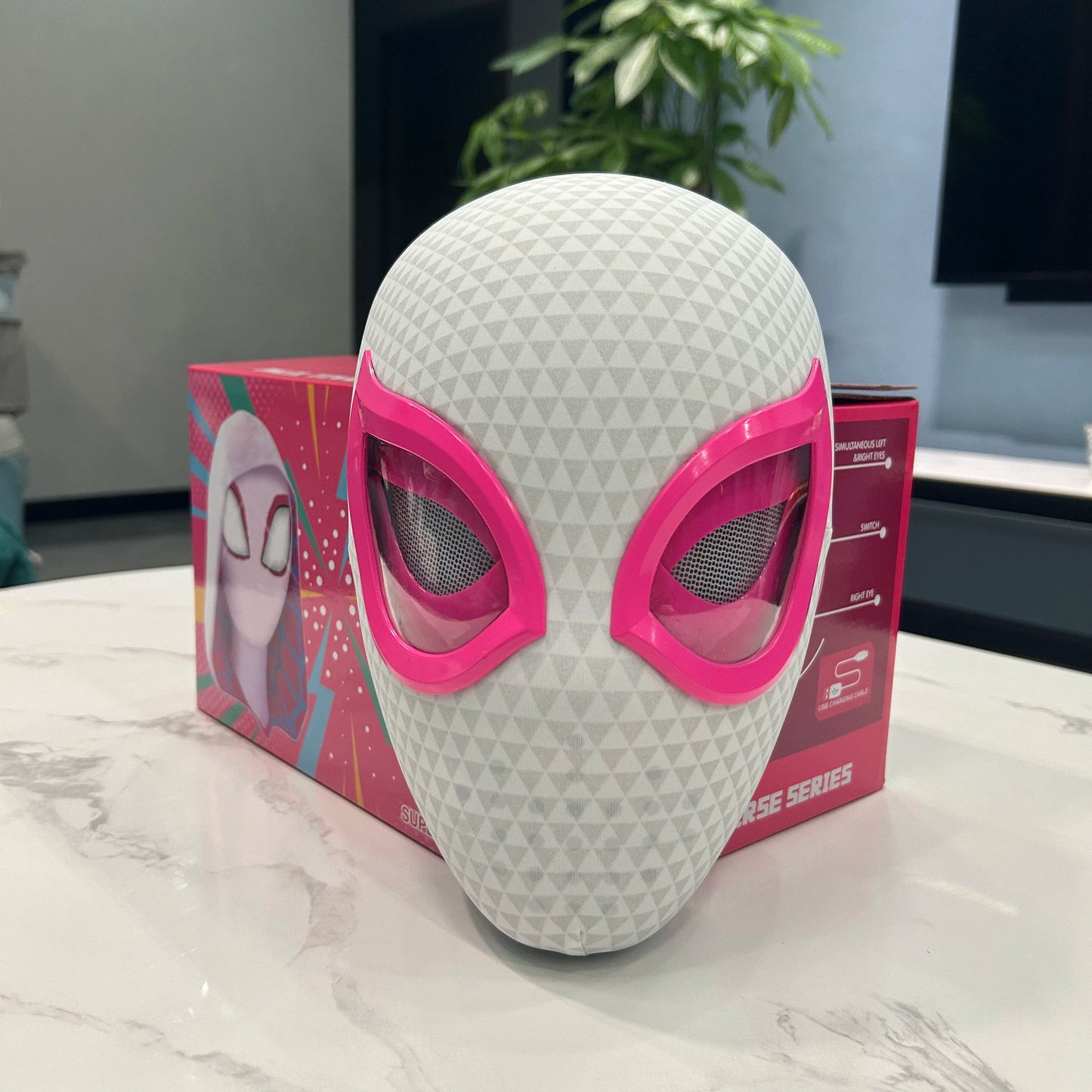 Gwen Stacy Mask Ring Remote